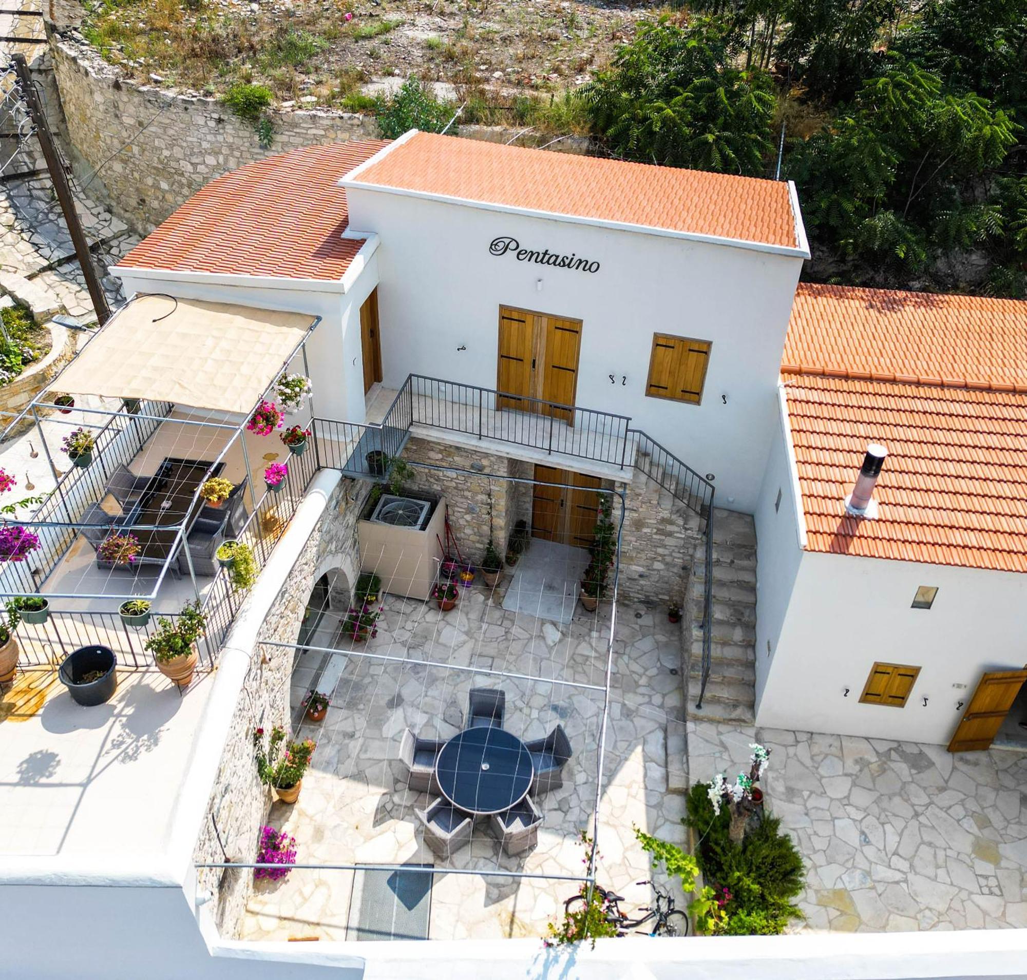 Pentasino Traditional House Agios Theodoros Eksteriør billede